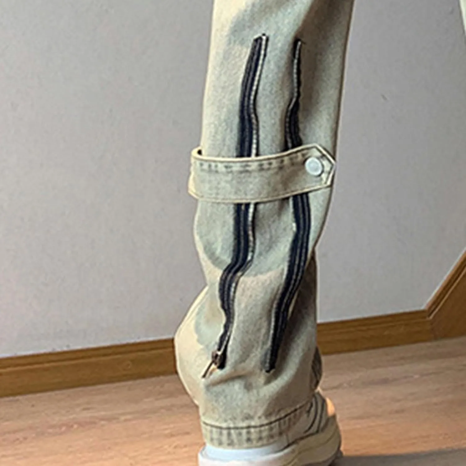 Men's Relaxed Fit Leg Zipper Jeans Casual Hip Hop Denim Jeans Casual Wide Leg Multi-Pocket Jean