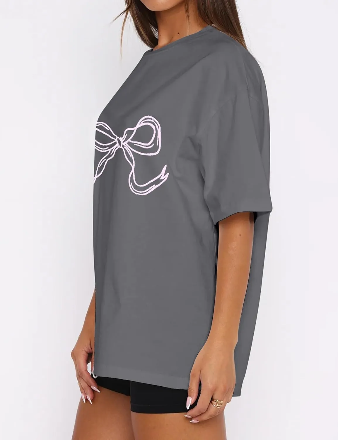MISSACTIVER Women’s Oversized Bow Graphic T-Shirt Drop Shoulder Short Sleeve Graphics Tee Shirt Casual Outfit Going Out Top