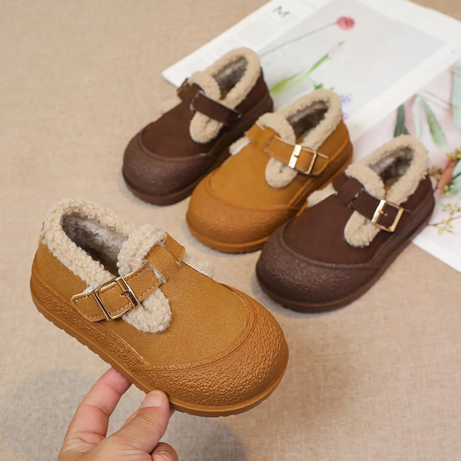 Snow Sneakers for Boys Girls, Suede Platform Warm Fr Lined Fashion Slip-on Comfortable Winter Flat Creature Boots