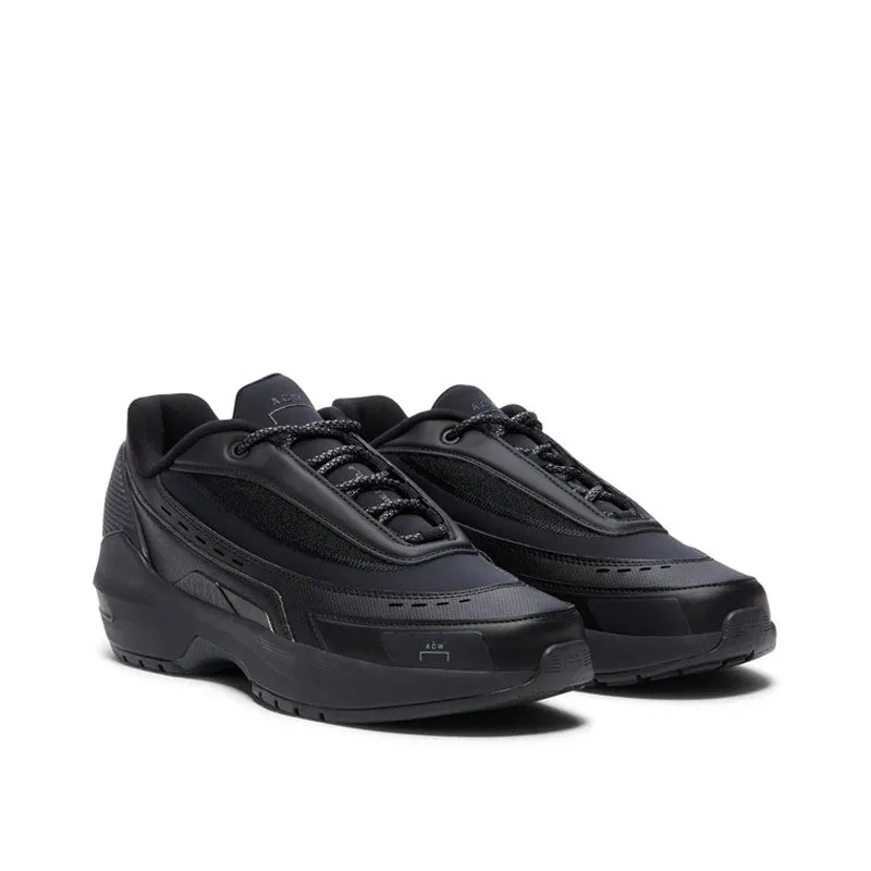 SOPHNET. Clarks Desert Boots Black