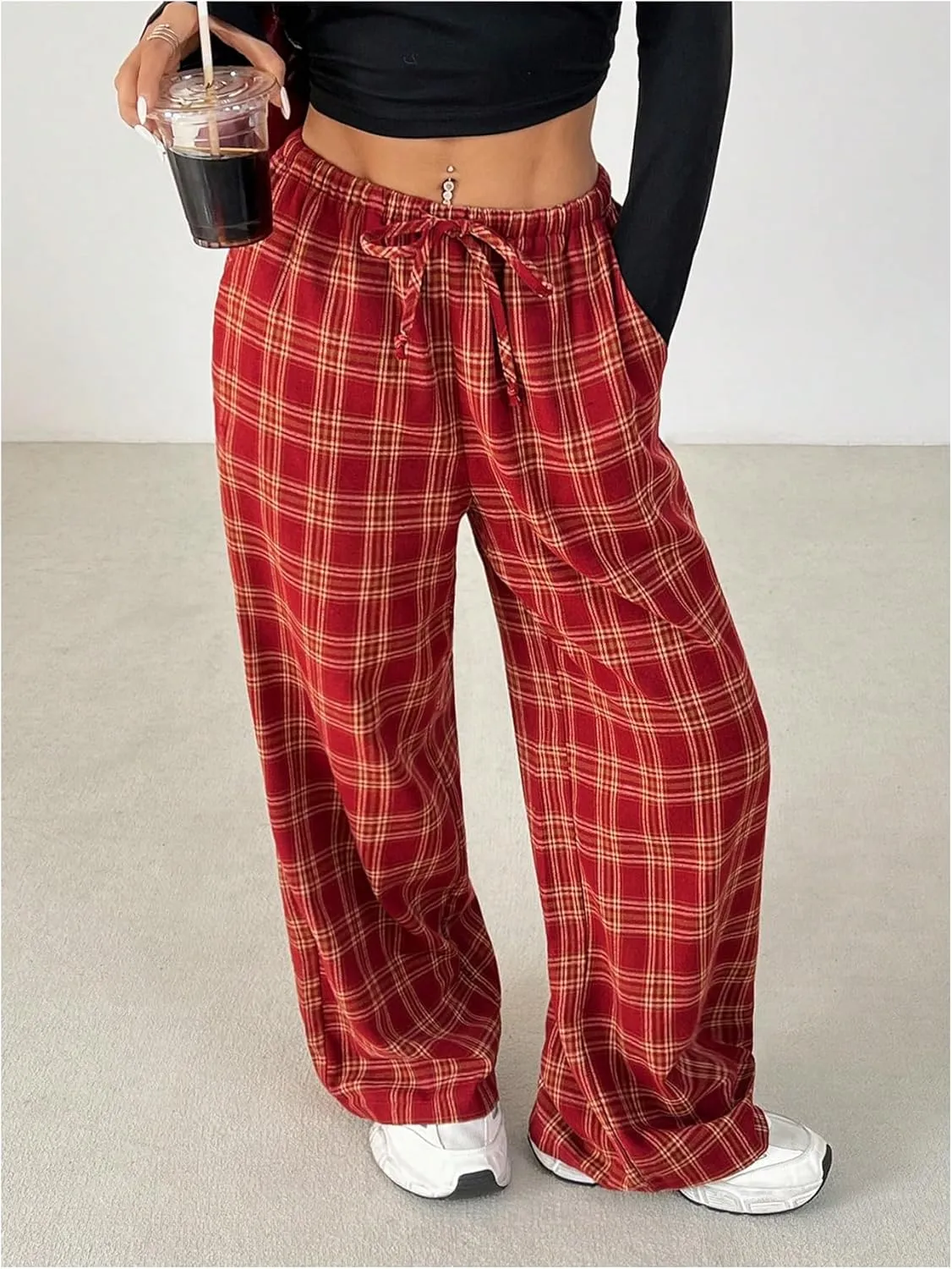 Verdusa Women's Y2k Plaid Drawstring Low Waist Pants Straight Leg Loose Trouser with Pocket