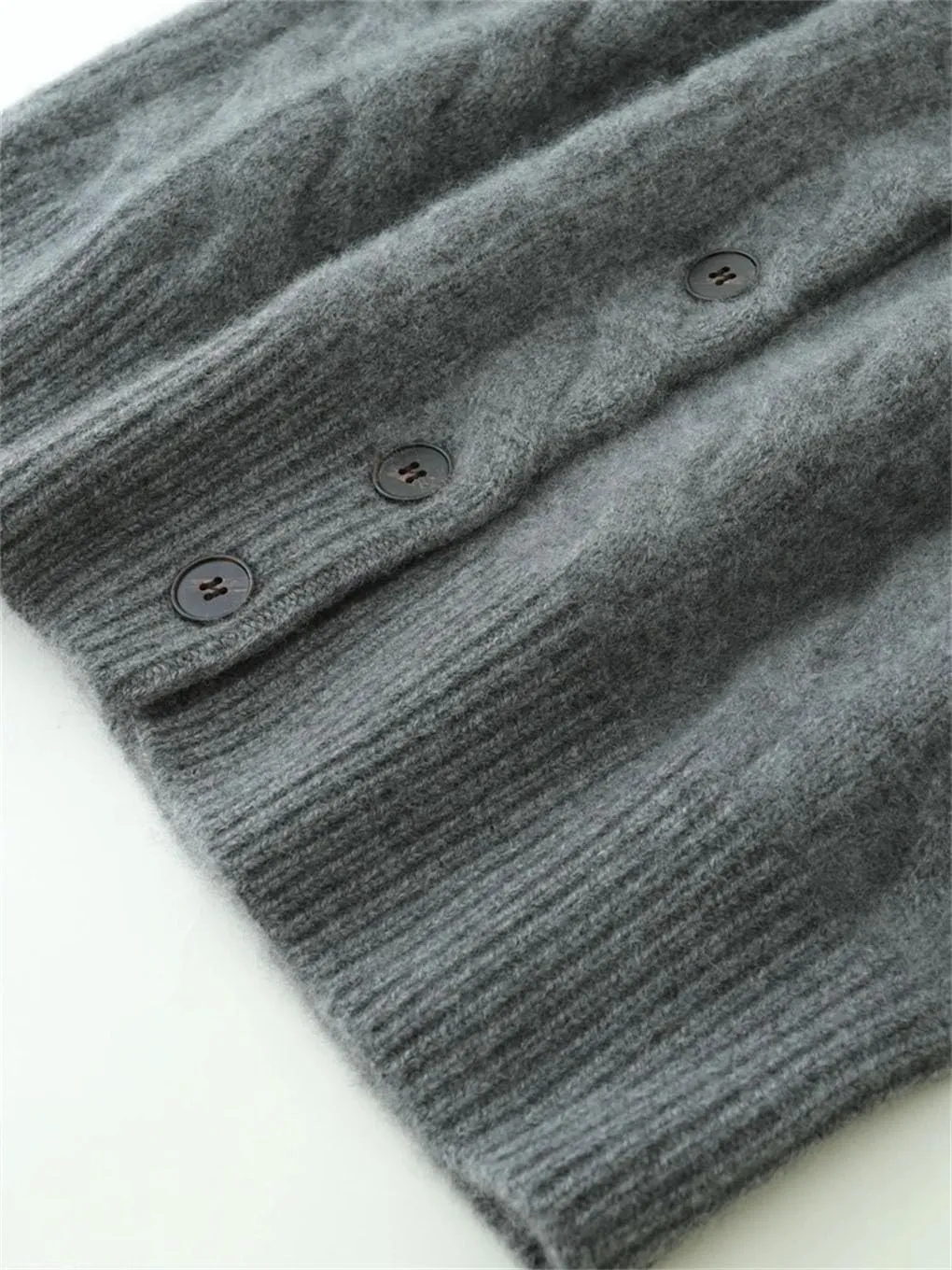 Women's Cashmere Sweater O-Neck Cable Knit Cardigan Knitwear Thickened Soft Coat Tops