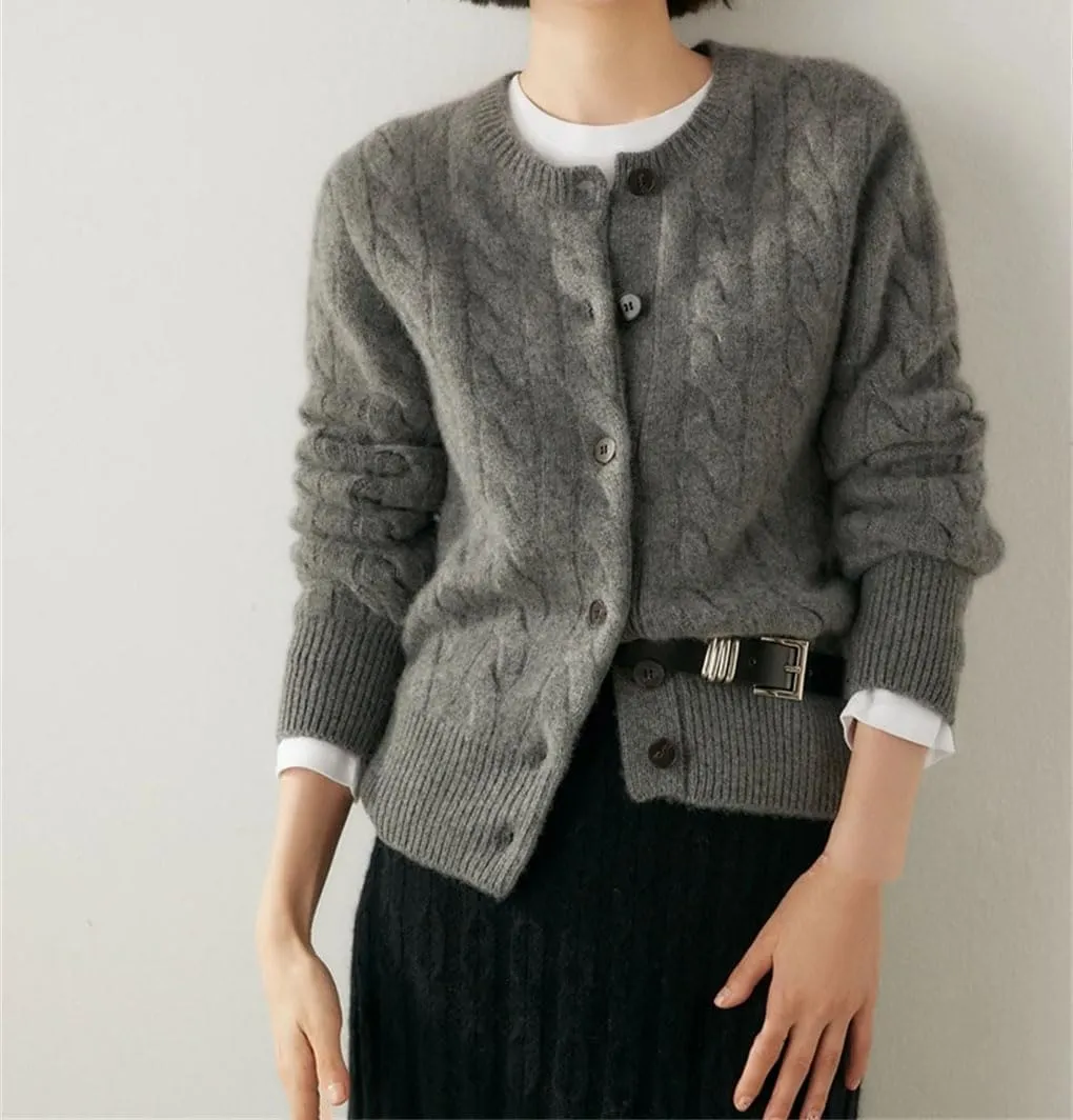 Women's Cashmere Sweater O-Neck Cable Knit Cardigan Knitwear Thickened Soft Coat Tops